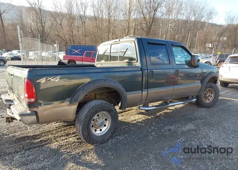 2004 Ford F-250 z USA, uszkodzony, nr VIN 1FTNW21P24EC90116